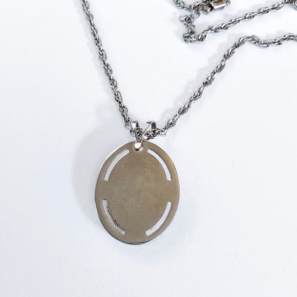 Mid Century Glass Cameo Pendant Necklace, VTG Silver Tone 70s Victorian Revival - Picture 10 of 13